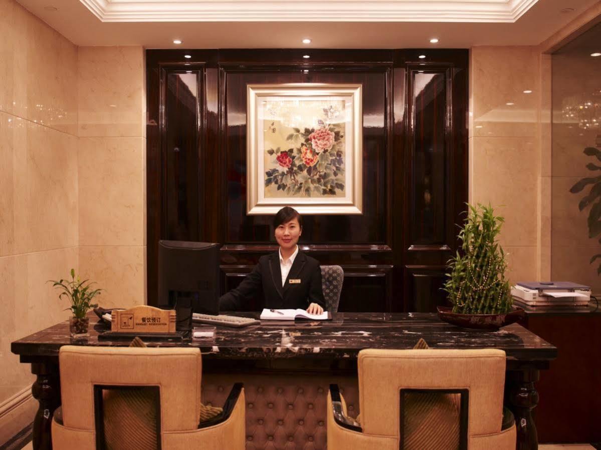 Hotel Victoria Grand Wen-čou Exteriér fotografie